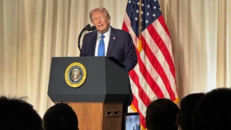 Trump's crypto token buyers are down $3.8 billion, blockchain data shows